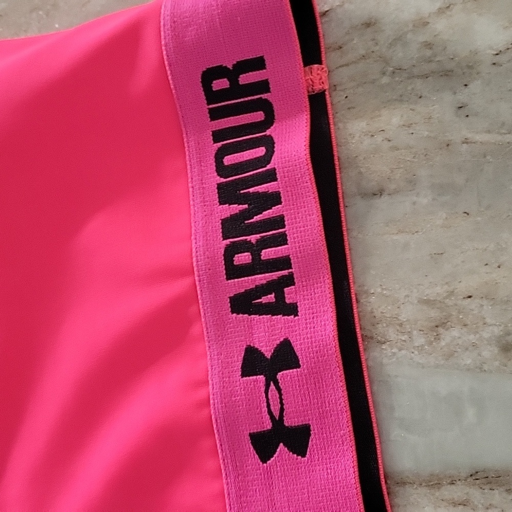 Under Armour Sports Bra Hot Pink - Picture 2 of 7
